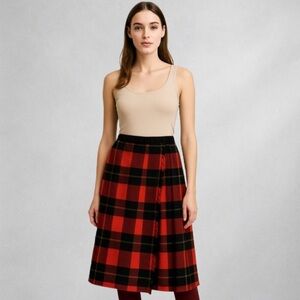 Lord & Taylor  Plaid Skirt S Sloat Tailored Wool Red Black Tartan Kilt 1556